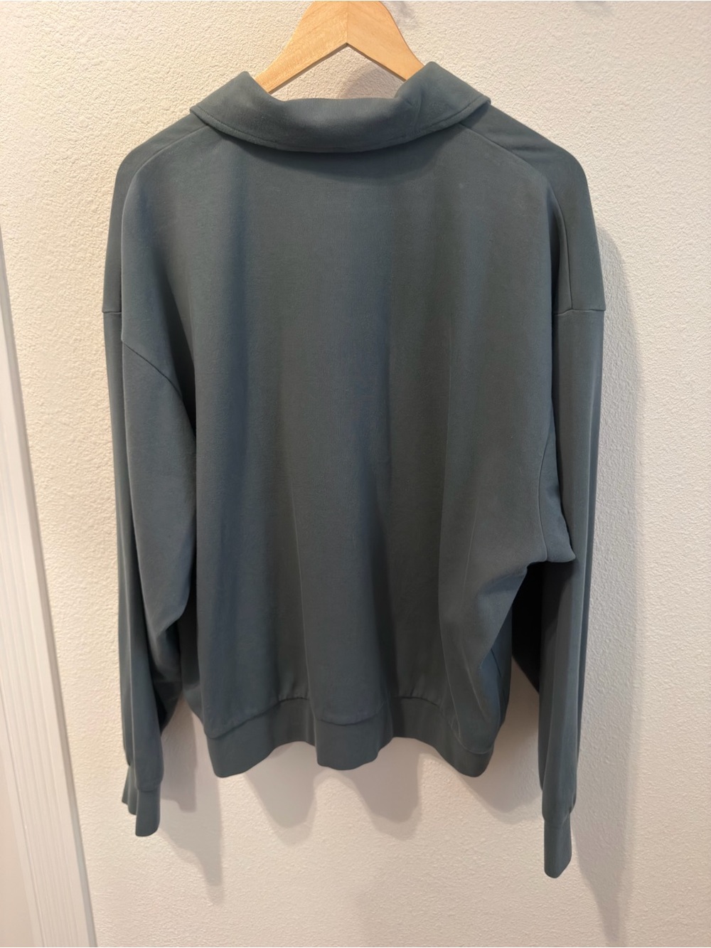 Kith Pullover - Picture 3 of 4